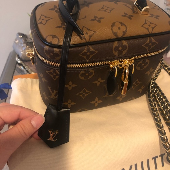 ✨🖤Louis Vuitton Vanity PM & Insert🖤✨ - Picture 16 of 16